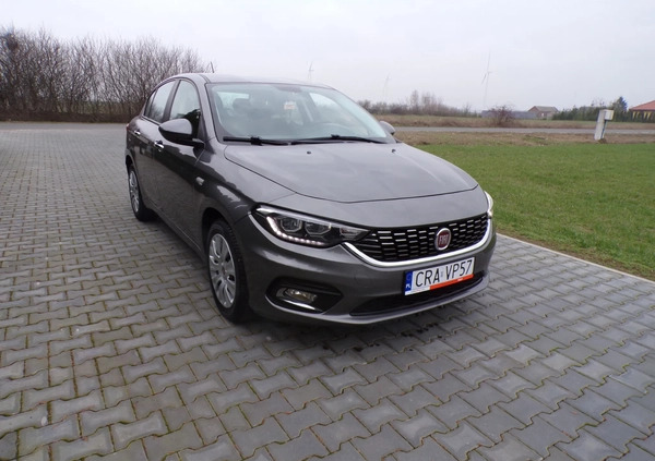 Fiat Tipo cena 45000 przebieg: 180000, rok produkcji 2019 z Gryfów Śląski małe 232